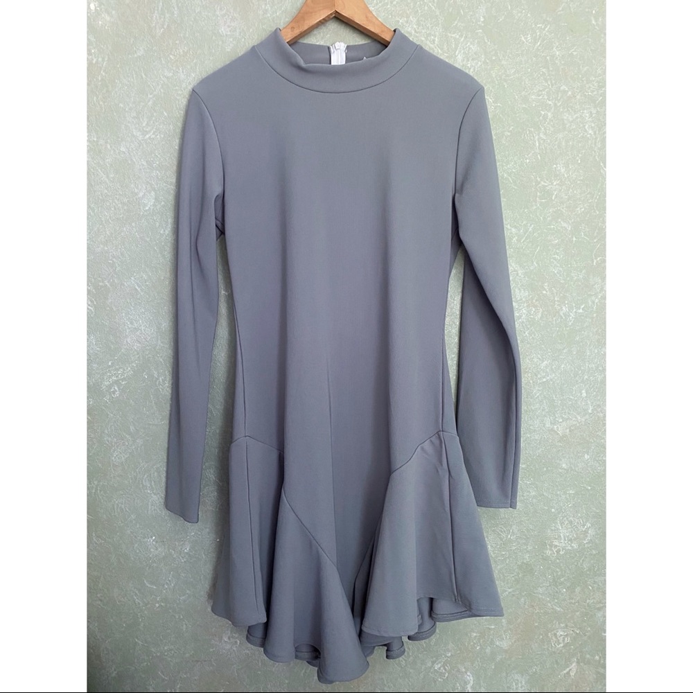 Missguided Ruffle Bottom Dress - Picture 8 of 8